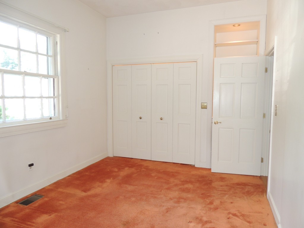 54 Oak Street, Unit 5 Beverly, MA 01915 - Photo 10 of 24