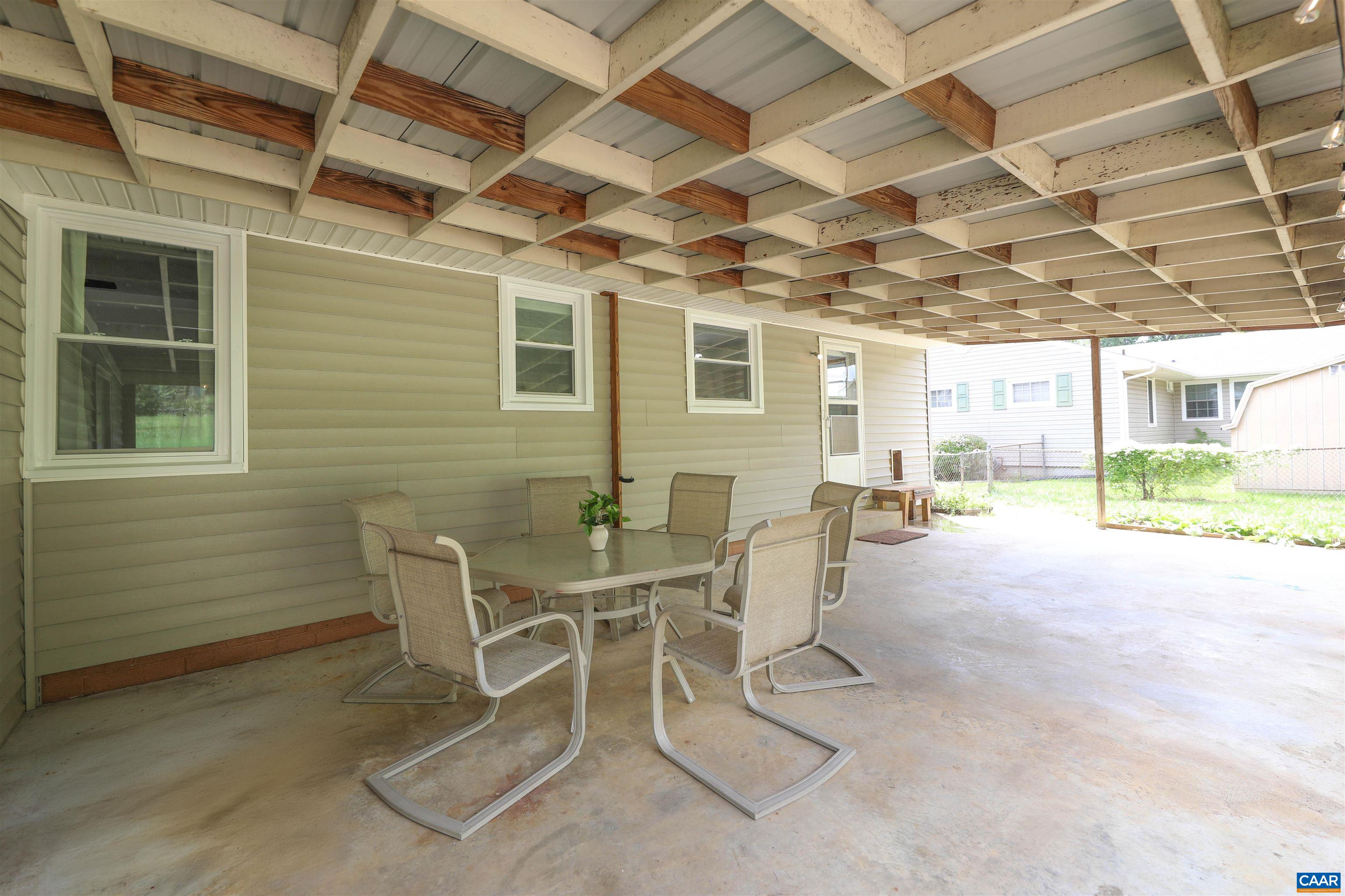 301 Link Road Waynesboro, VA 22980 - Photo 16 of 34 Gallery Image 16
