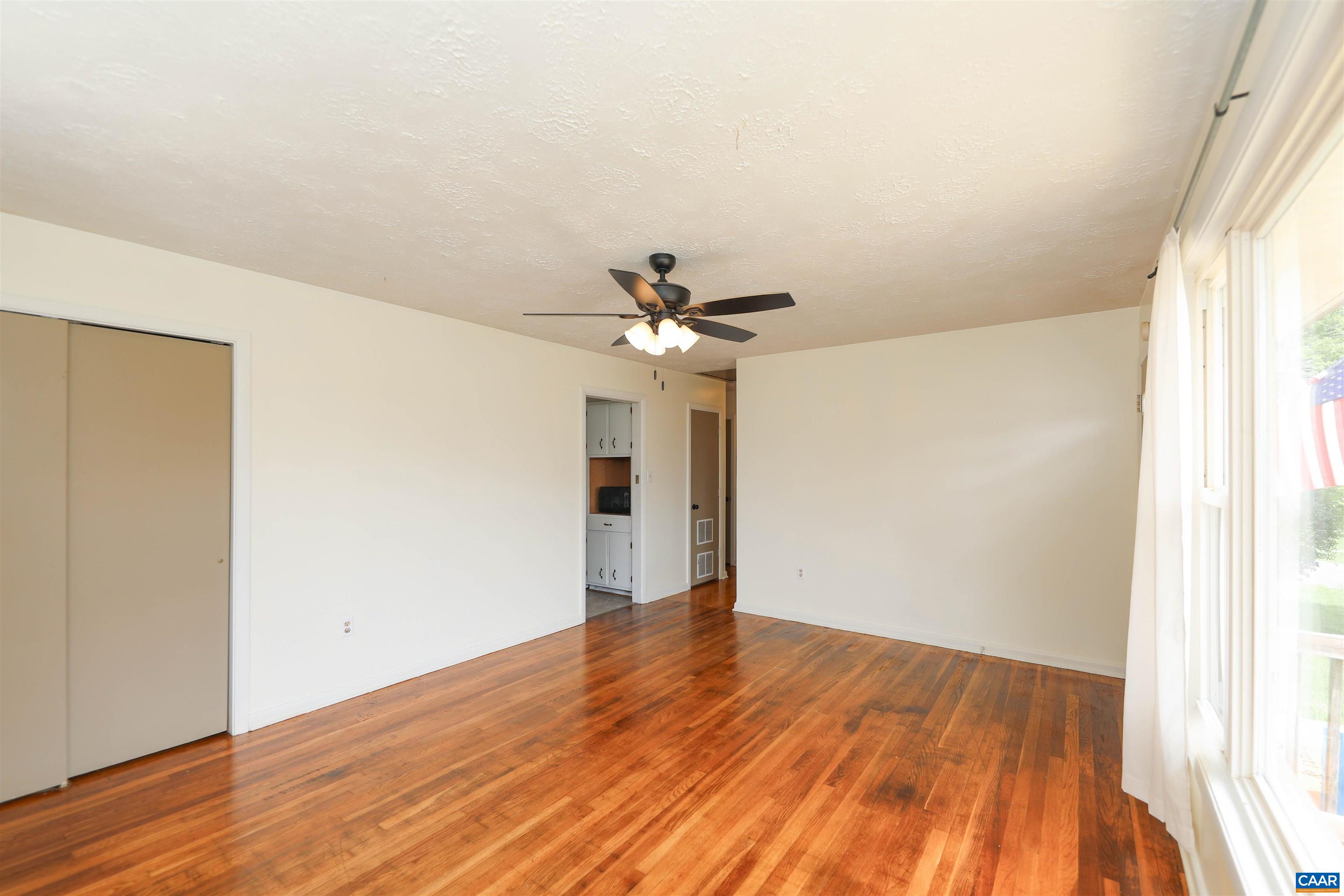 301 Link Road Waynesboro, VA 22980 - Photo 21 of 34 Gallery Image 21