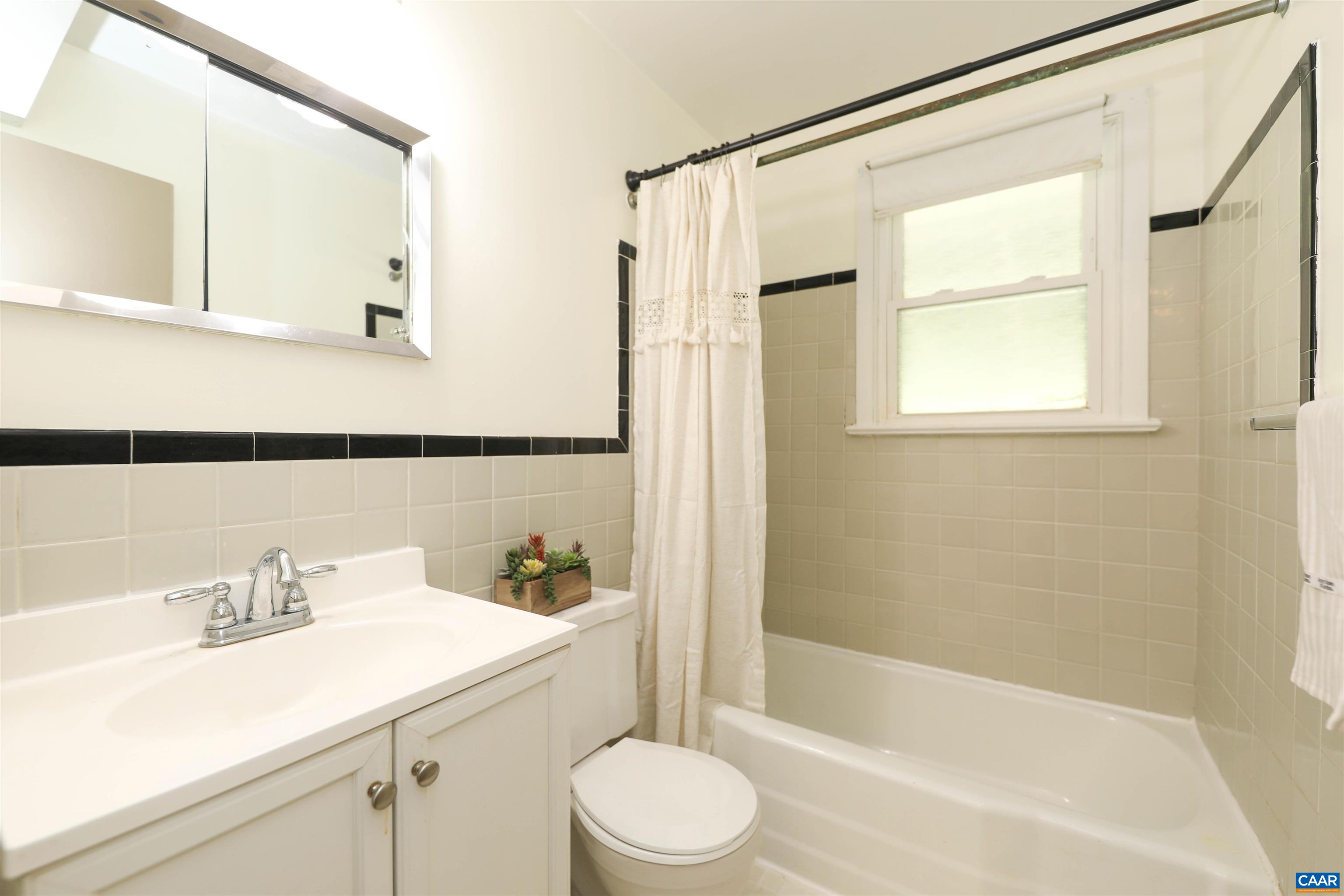 301 Link Road Waynesboro, VA 22980 - Photo 23 of 34 Gallery Image 23