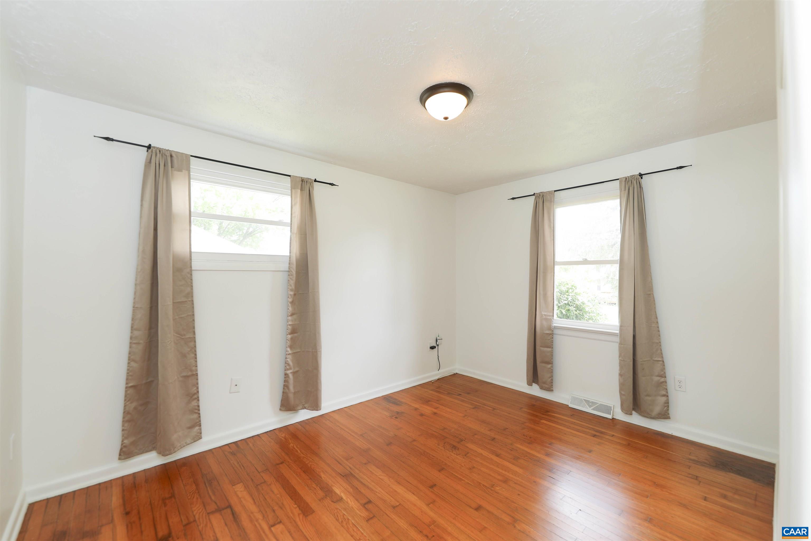 301 Link Road Waynesboro, VA 22980 - Photo 26 of 34 Gallery Image 26