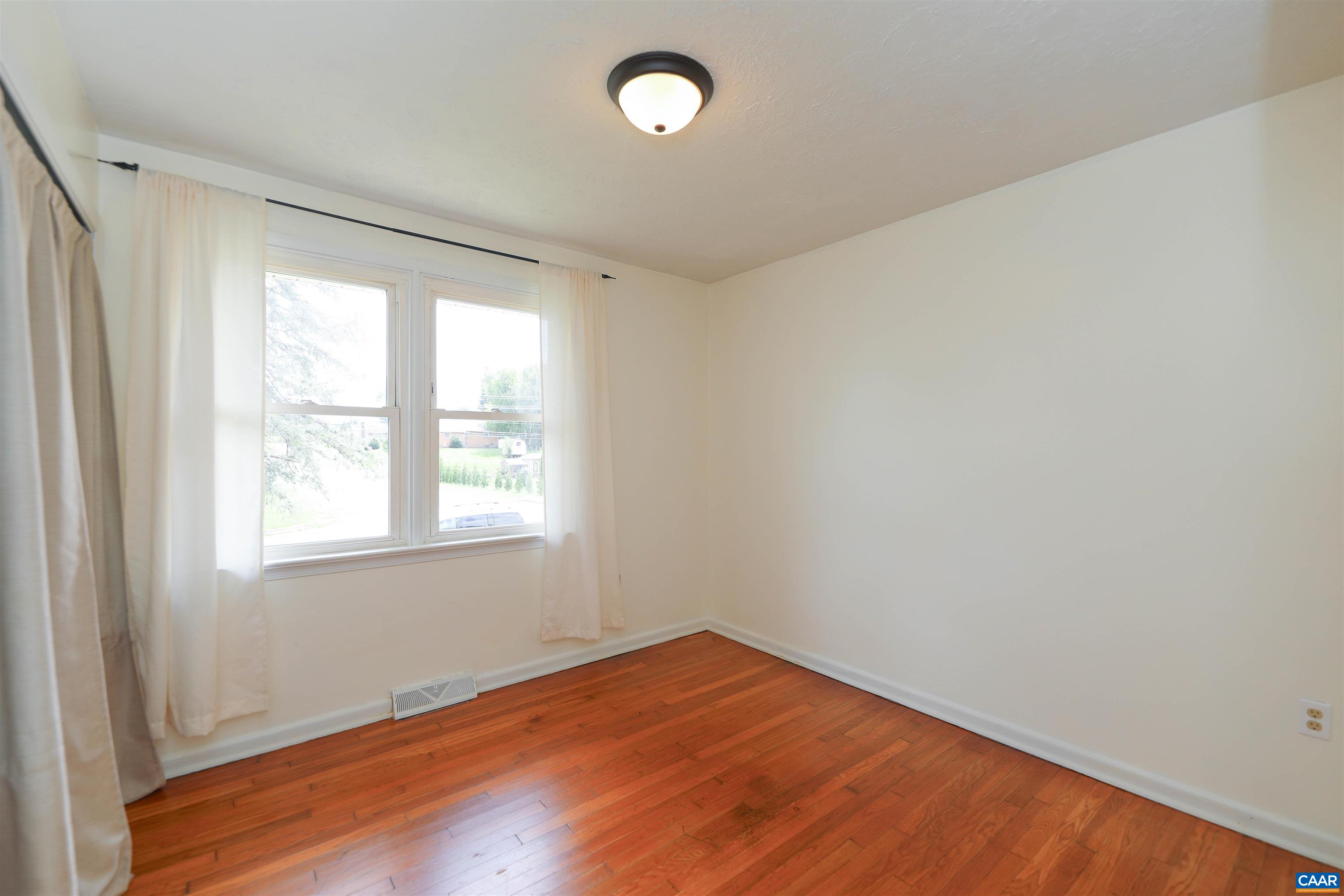 301 Link Road Waynesboro, VA 22980 - Photo 30 of 34 Gallery Image 30