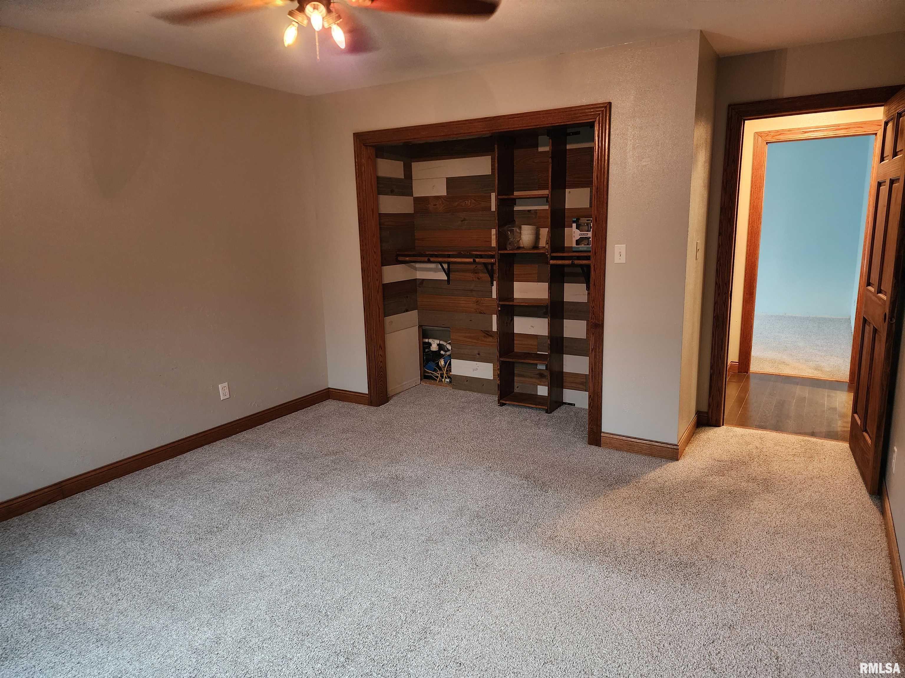 2344 Railsplitter Avenue Lincoln, IL 62656 - Photo 16 of 34 Gallery Image 16