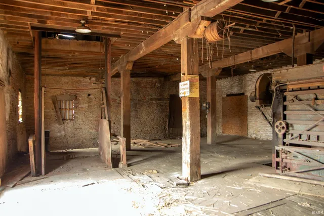 $1 | 55 West Water Street, Wabash, IN 46992