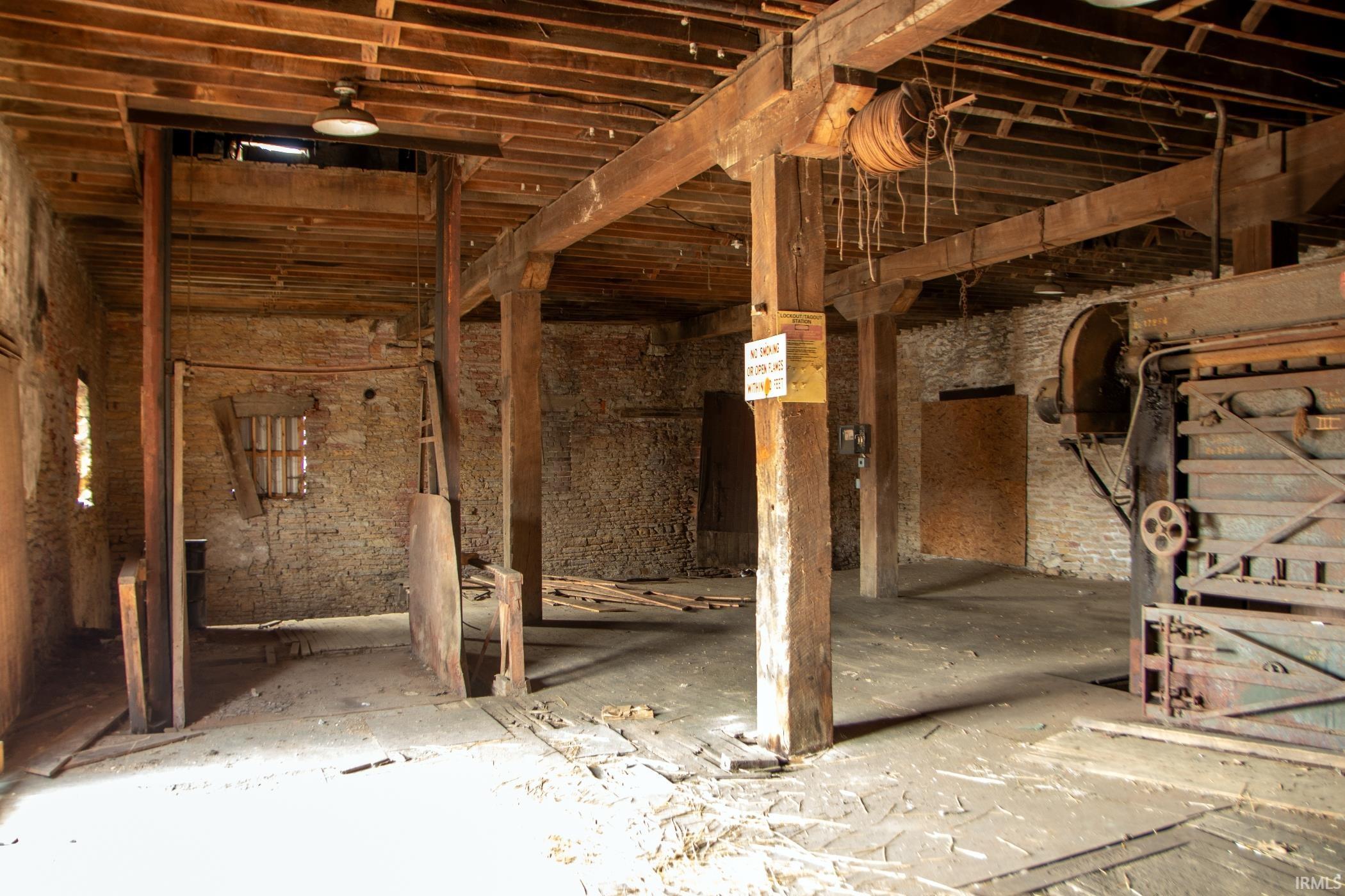 55 West Water Street Wabash, IN 46992 - Photo 11 of 33