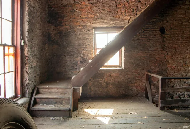 $1 | 55 West Water Street, Wabash, IN 46992