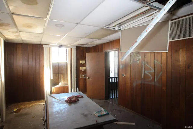 $1 | 55 West Water Street, Wabash, IN 46992