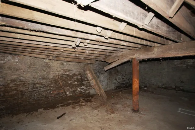 $1 | 55 West Water Street, Wabash, IN 46992