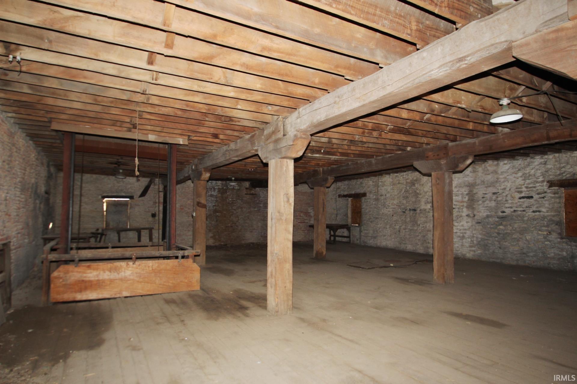 55 West Water Street Wabash, IN 46992 - Photo 29 of 33