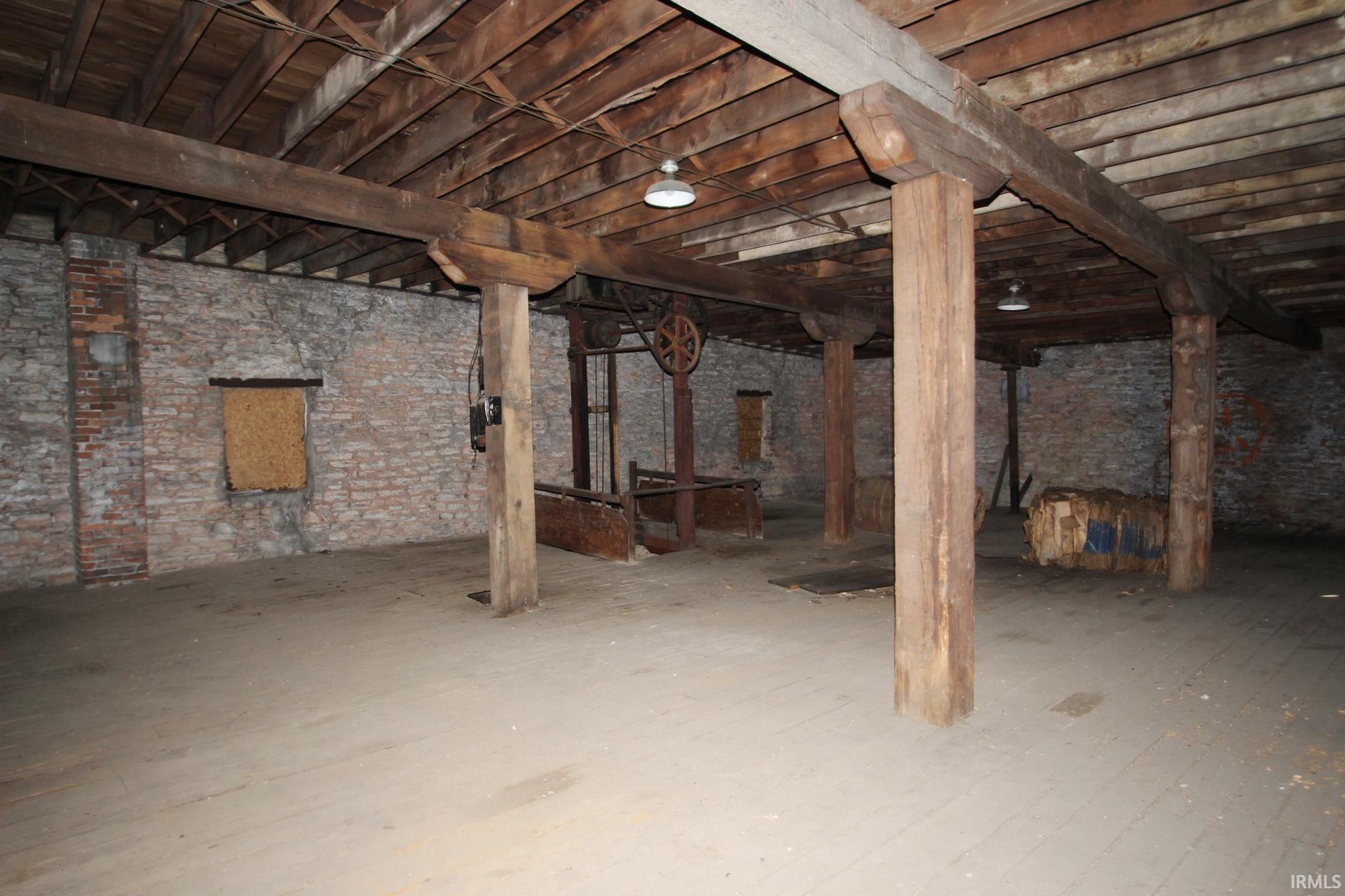 55 West Water Street Wabash, IN 46992 - Photo 32 of 33