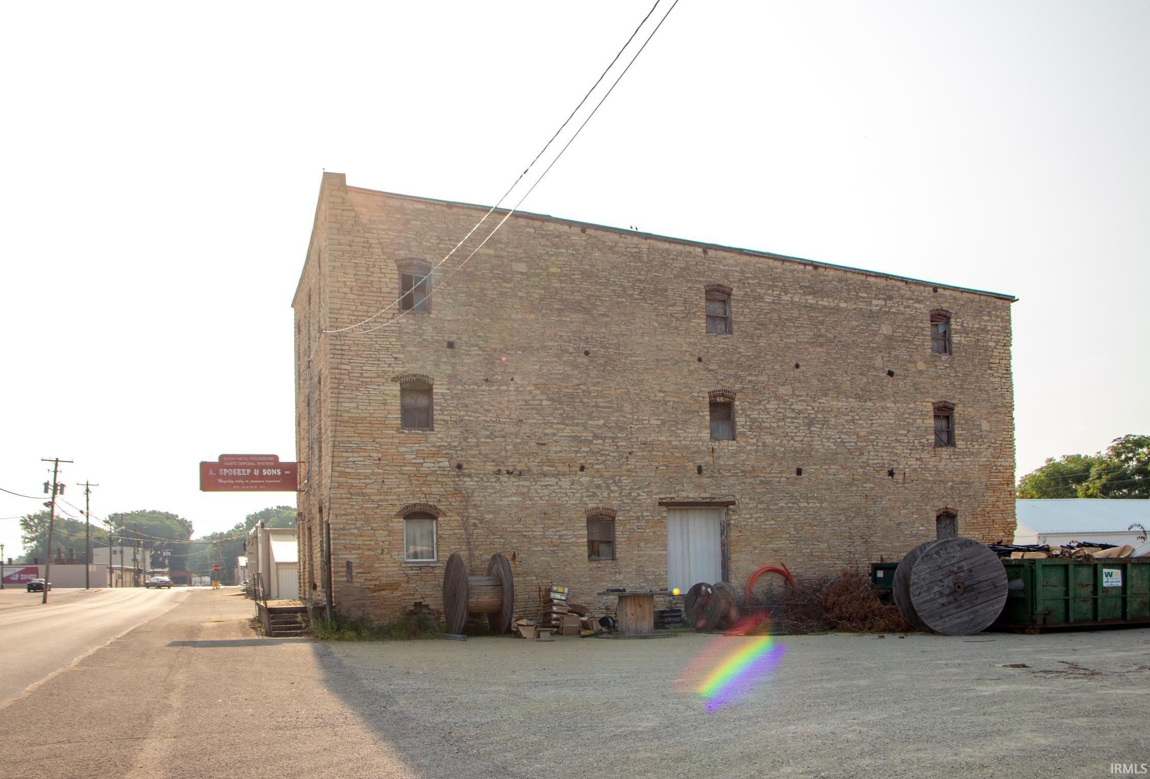 55 West Water Street Wabash, IN 46992 - Photo 6 of 33