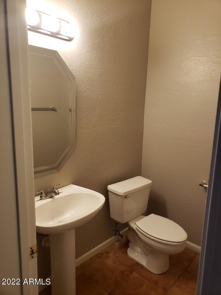 9556 East Kimberly Way Scottsdale, AZ 85255 - Photo 10 of 25 Powder Room