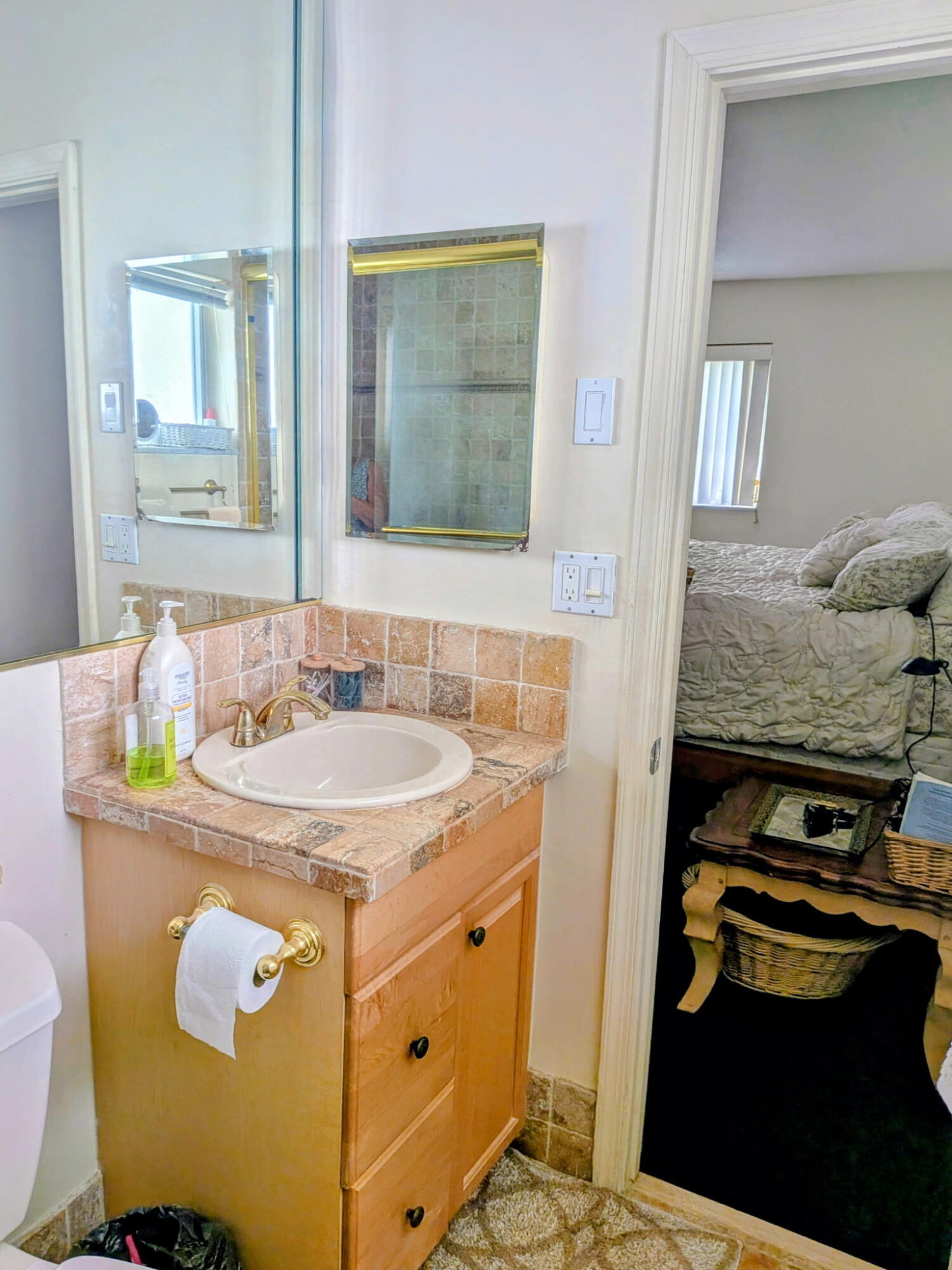 4914 Northwest 49th Road Tamarac, FL 33319 - Photo 13 of 19 4914 NW 49th Road - Primary Bathroom