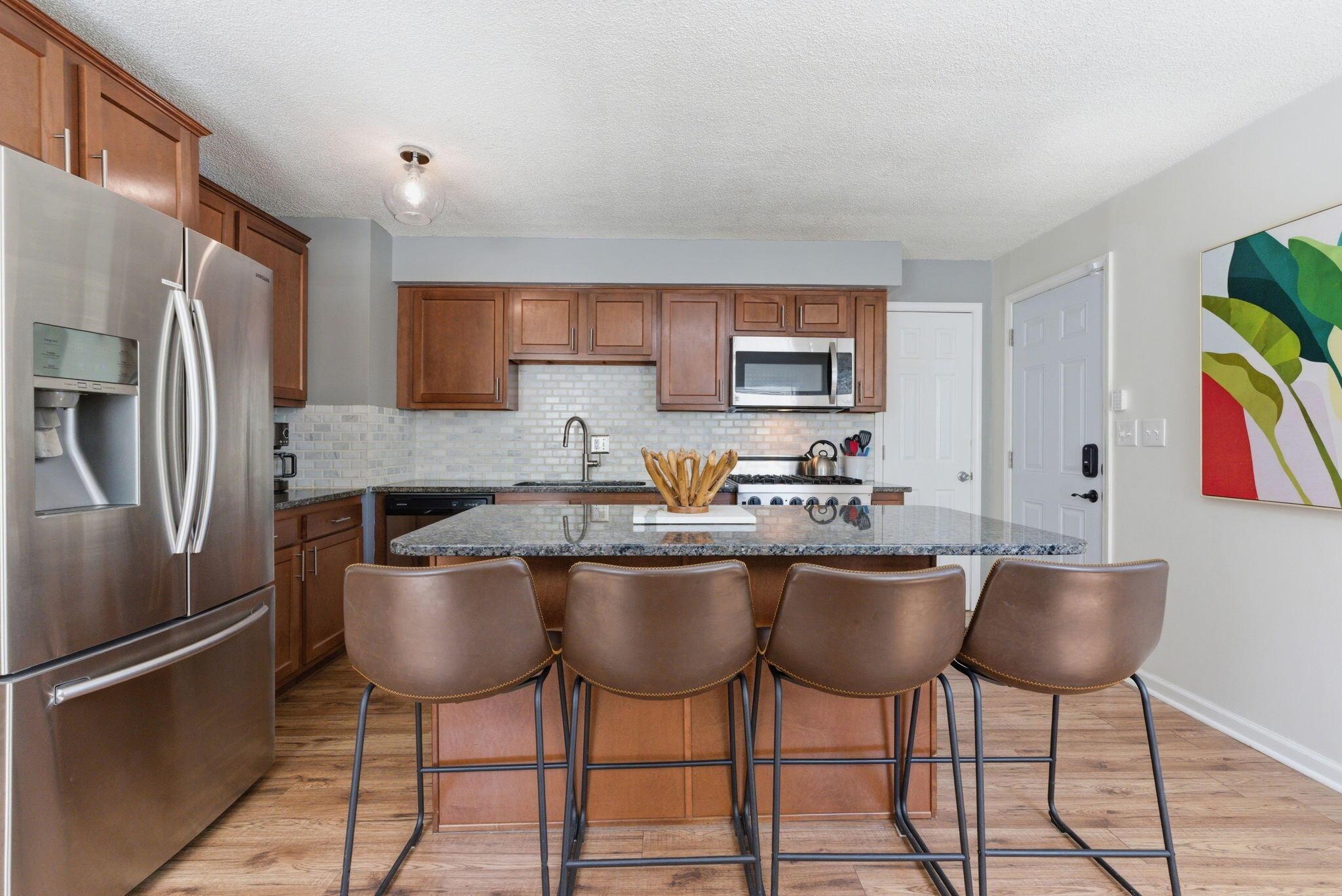 767 South Chesterfield Road Columbus, OH 43209 - Photo 9 of 65