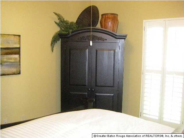 3207 Shadows Lake Drive Baton Rouge, LA 70816 - Photo 13 of 21 Gallery Image 13