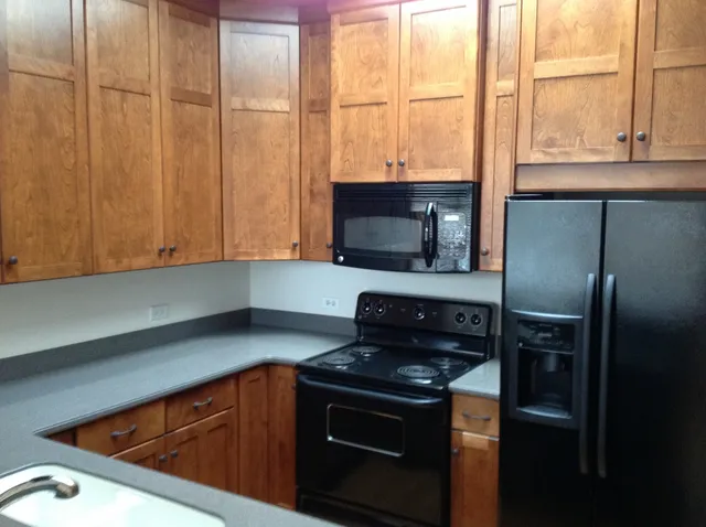 $1,950 | 116 North Main Street, Unit 3, Wheaton, IL 60187