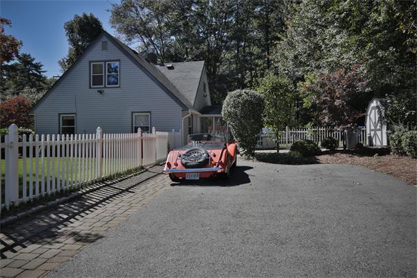 3 Virginia Road Natick, MA 01760 - Photo 3 of 21 Gallery Image 3