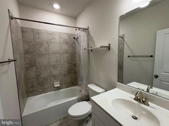 $4,900 | 139 Rubens Lane, Gaithersburg, MD 20878