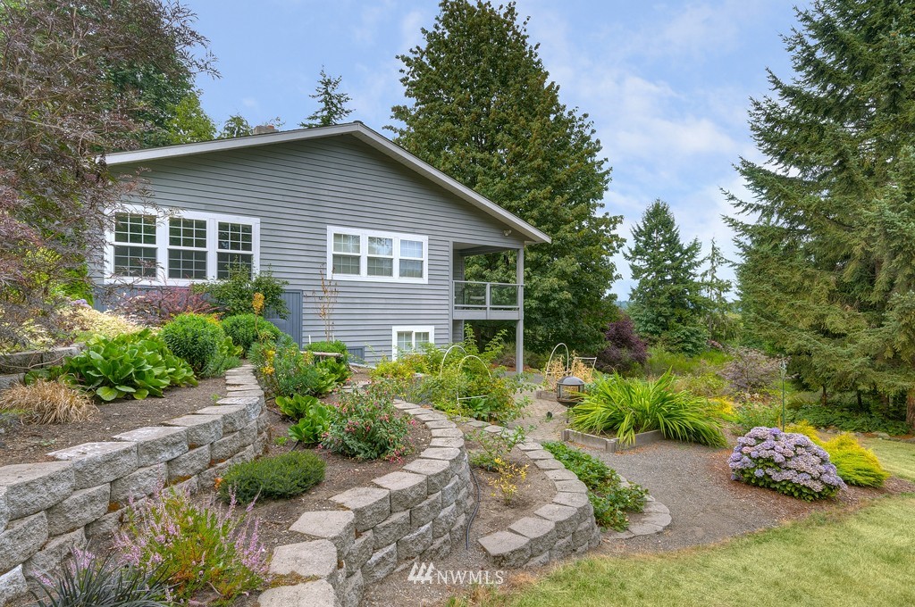 25822 Highland Road Northeast Kingston, WA 98346 - Photo 2 of 25 Gallery Image 2
