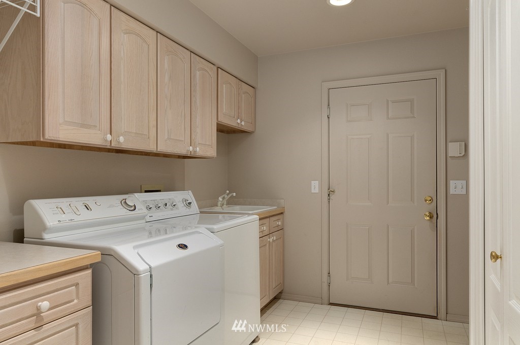 25822 Highland Road Northeast Kingston, WA 98346 - Photo 12 of 25 Gallery Image 12