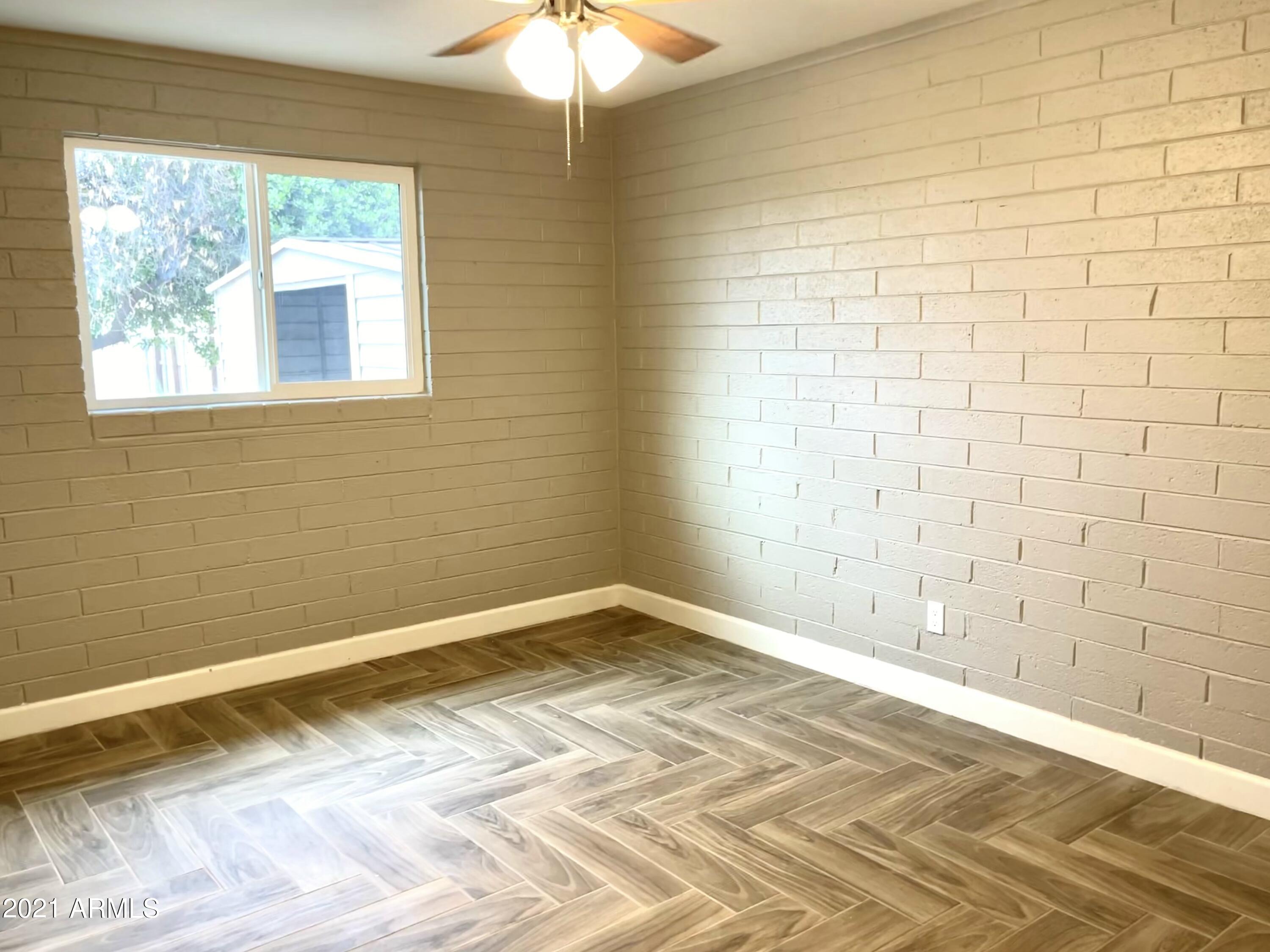 3106 West Bethany Home Road Phoenix, AZ 85017 - Photo 7 of 14 Master Bed