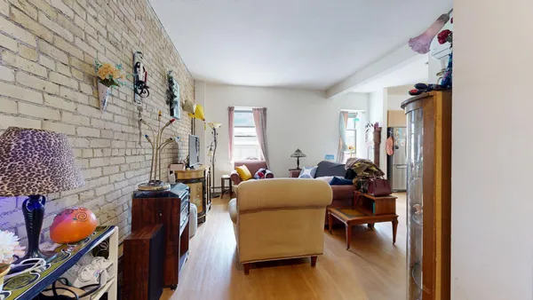 $1,745 | 2109 Blaisdell Avenue, Unit 403, Minneapolis, MN 55404