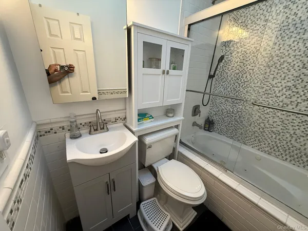 $599,000 | 1026 Howells Road, Bay Shore, NY 11706