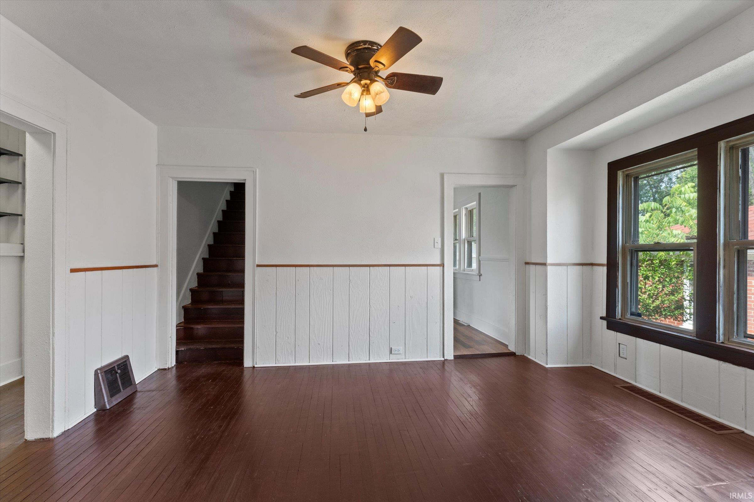 809 East Victoria Street South Bend, IN 46614 - Photo 10 of 45