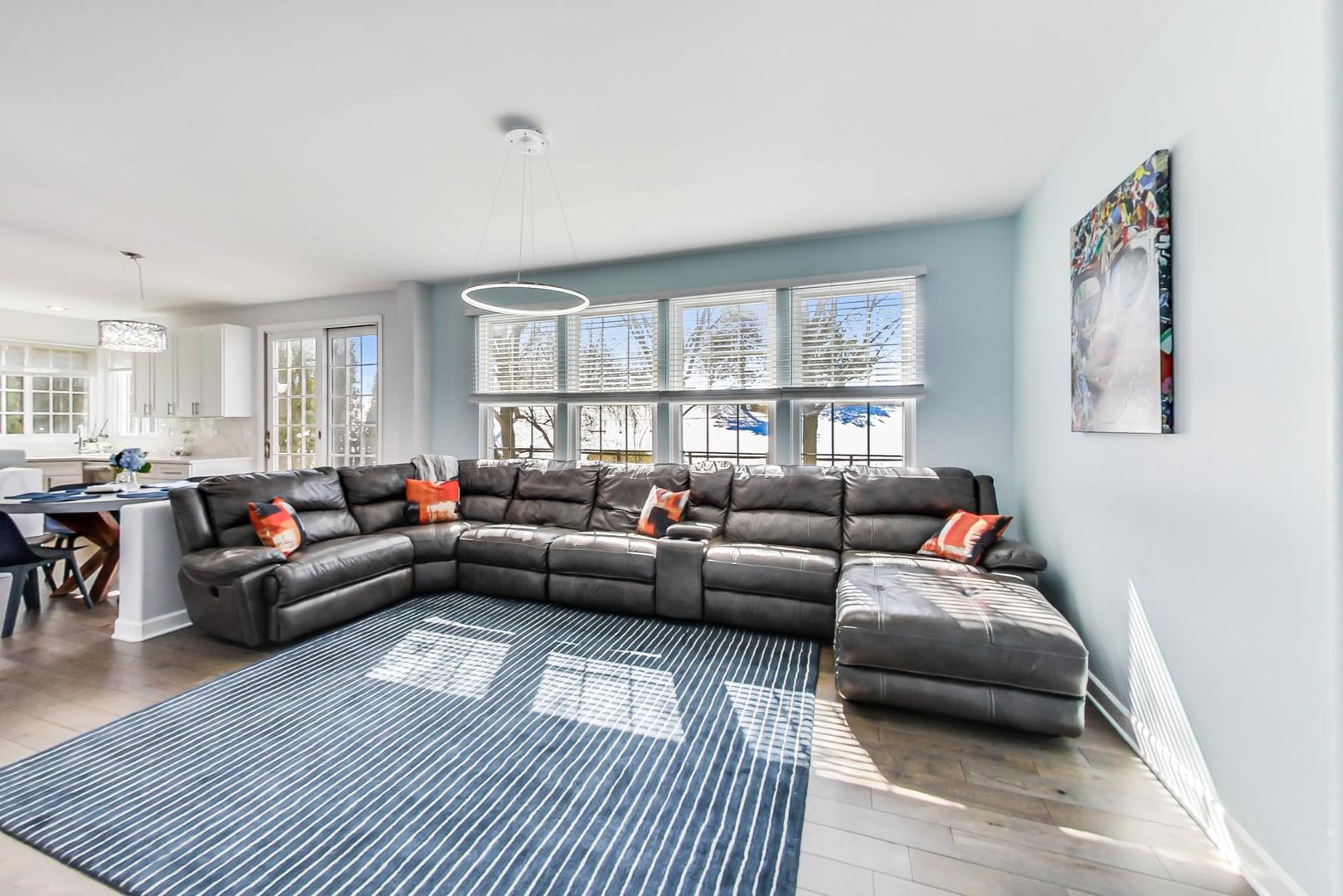 7311 Dada Drive Gurnee, IL 60031 - Photo 16 of 51 a living room with furniture and a window