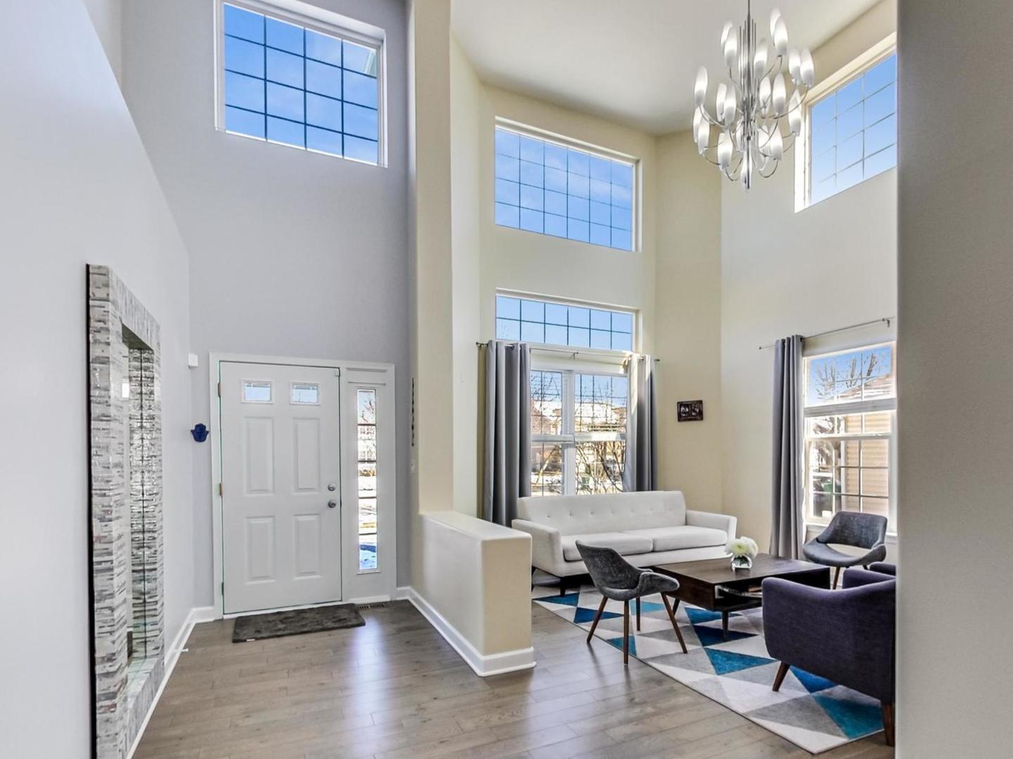 7311 Dada Drive Gurnee, IL 60031 - Photo 2 of 51 a view of a livingroom with furniture and window