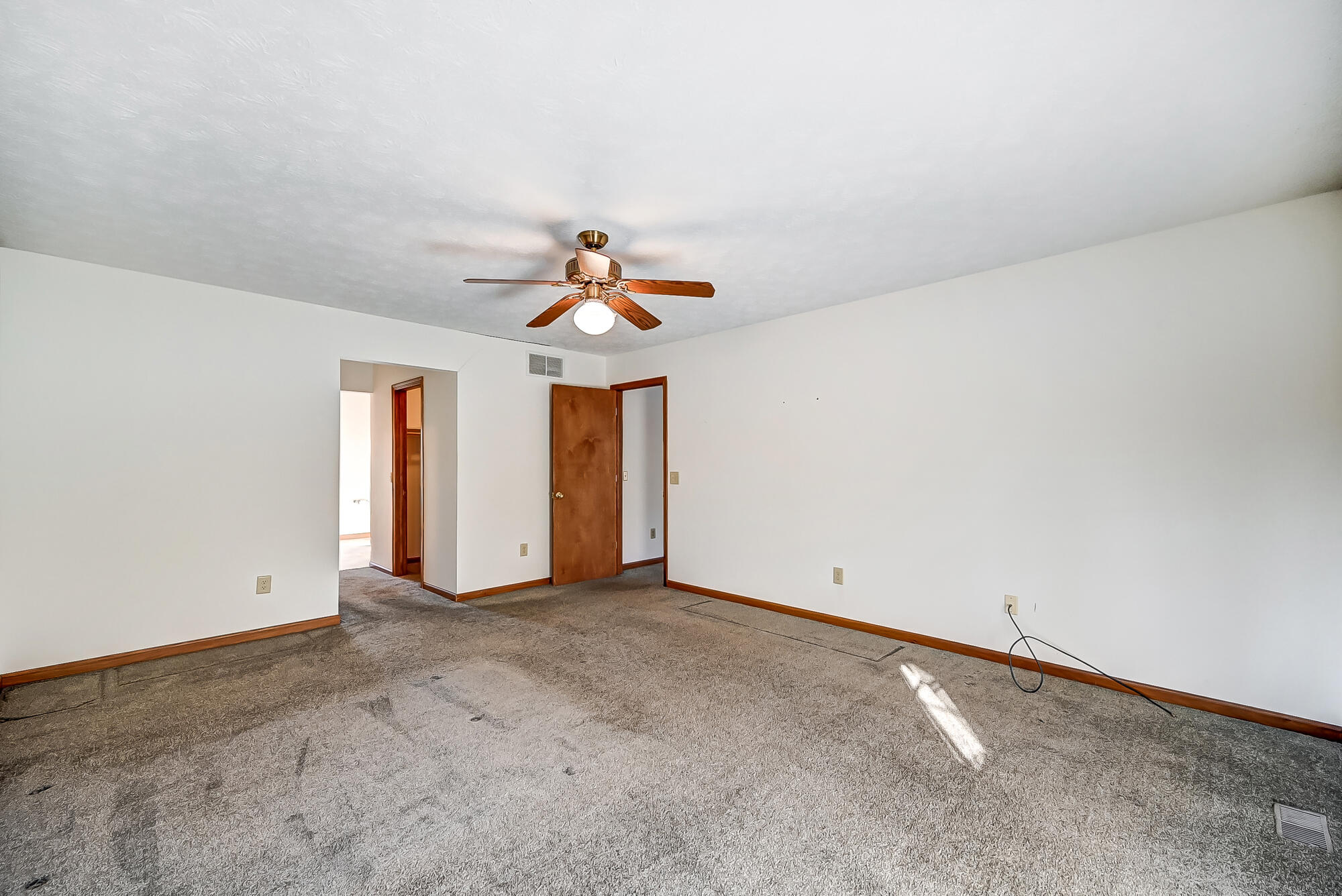 1065 Spring Falls Avenue Springfield, OH 45502 - Photo 24 of 68