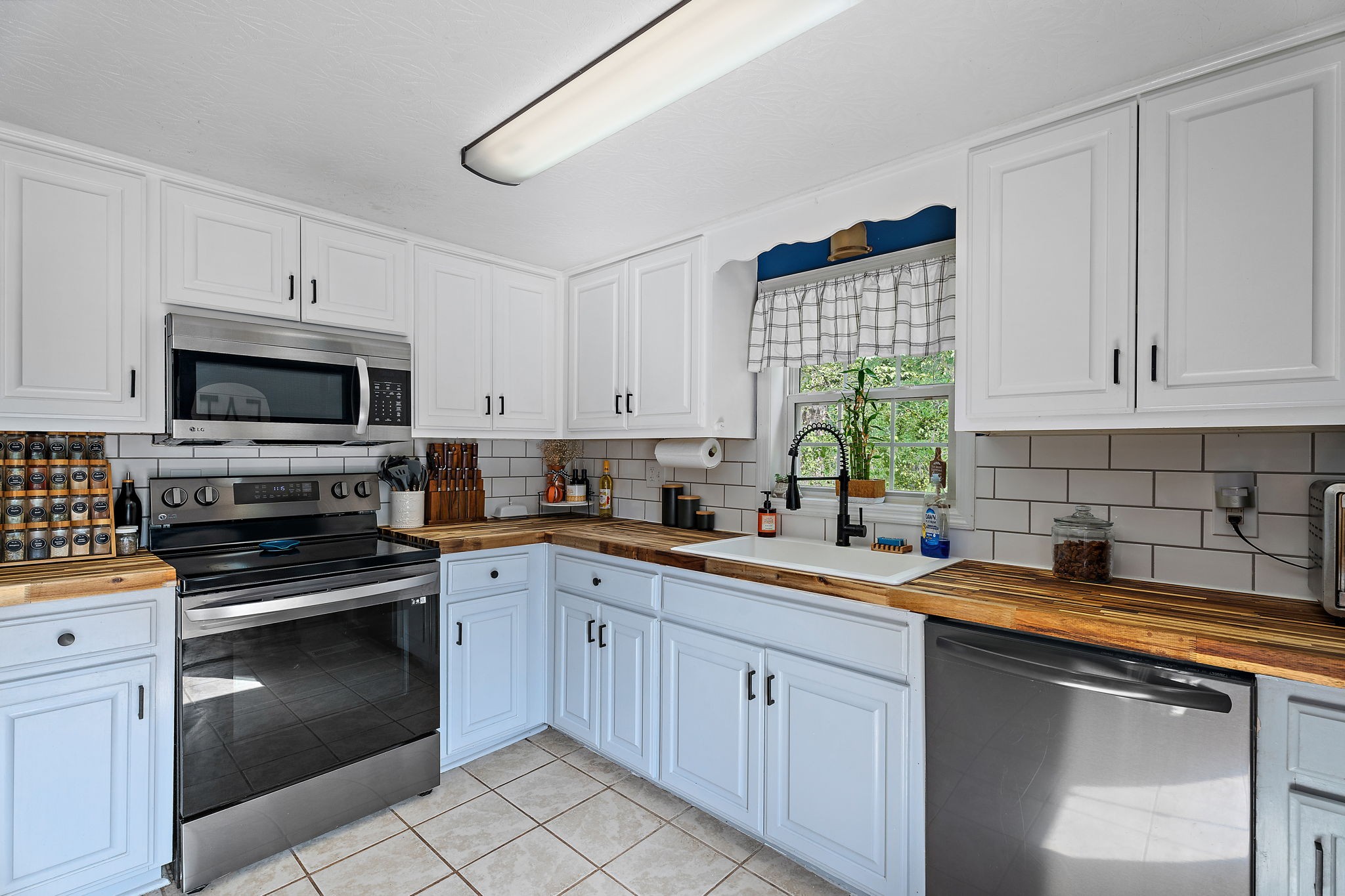1259 South Dividing Ridge Road Goodlettsville, TN 37072 - Photo 17 of 37 Gallery Image 17