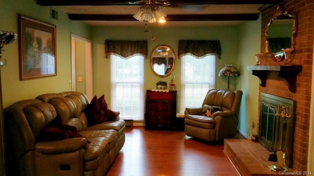 8616 Waterrock Road Charlotte, NC 28214 - Photo 9 of 14 Gallery Image 9