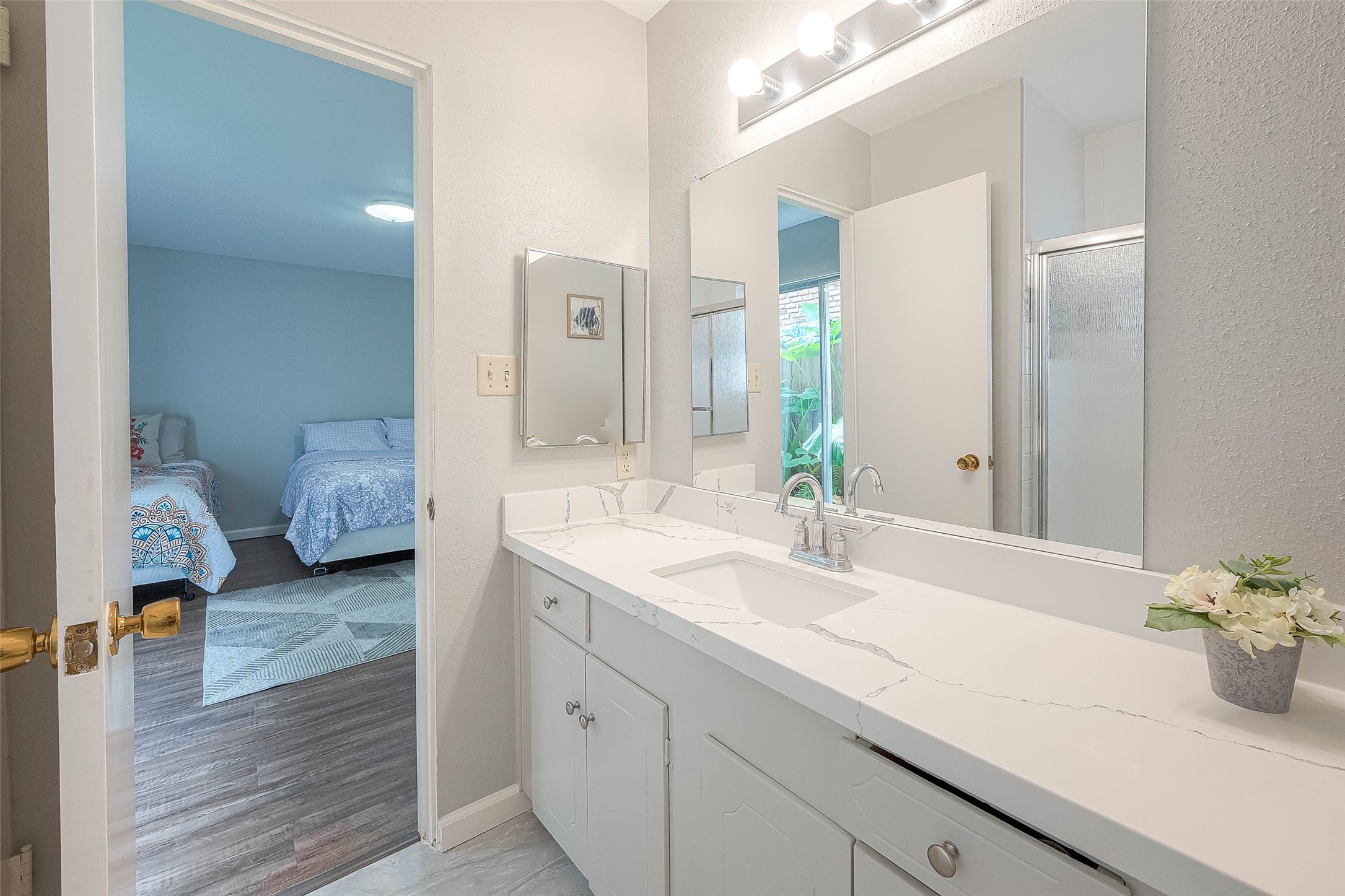 2121 Fountain View Drive, Unit 15 Houston, TX 77057 - Photo 22 of 27