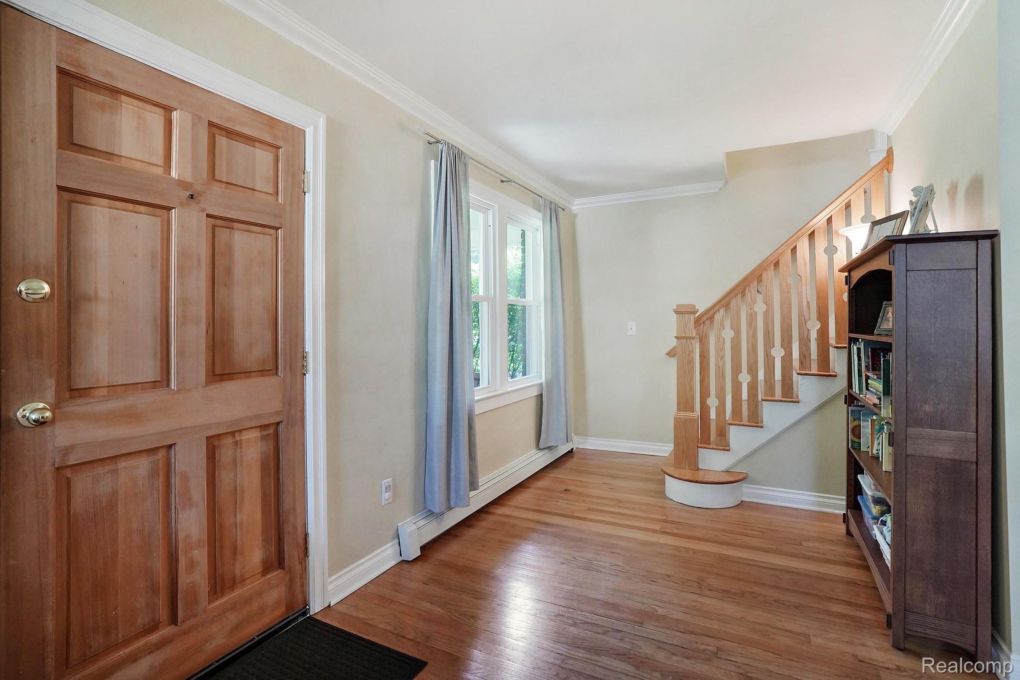 1066 Harding Avenue Rochester, MI 48307 - Photo 9 of 45 Hardwood floors throughout living room