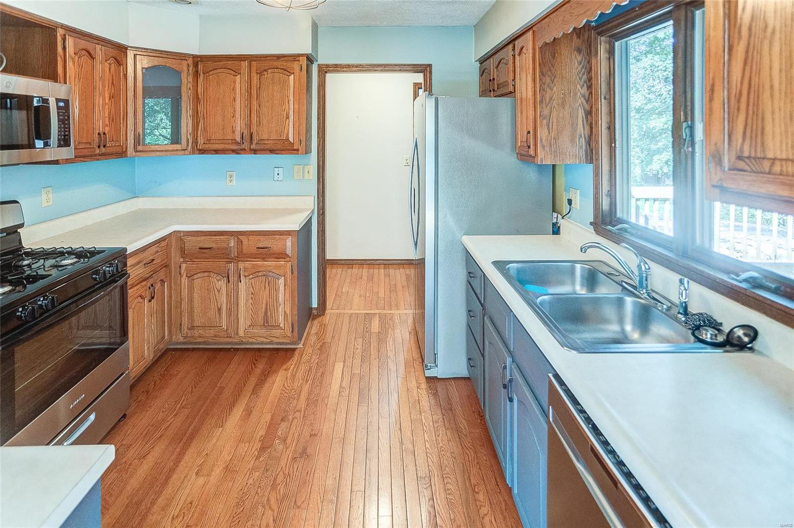 14633 Sportsmen Road Trenton, IL 62293 - Photo 14 of 50