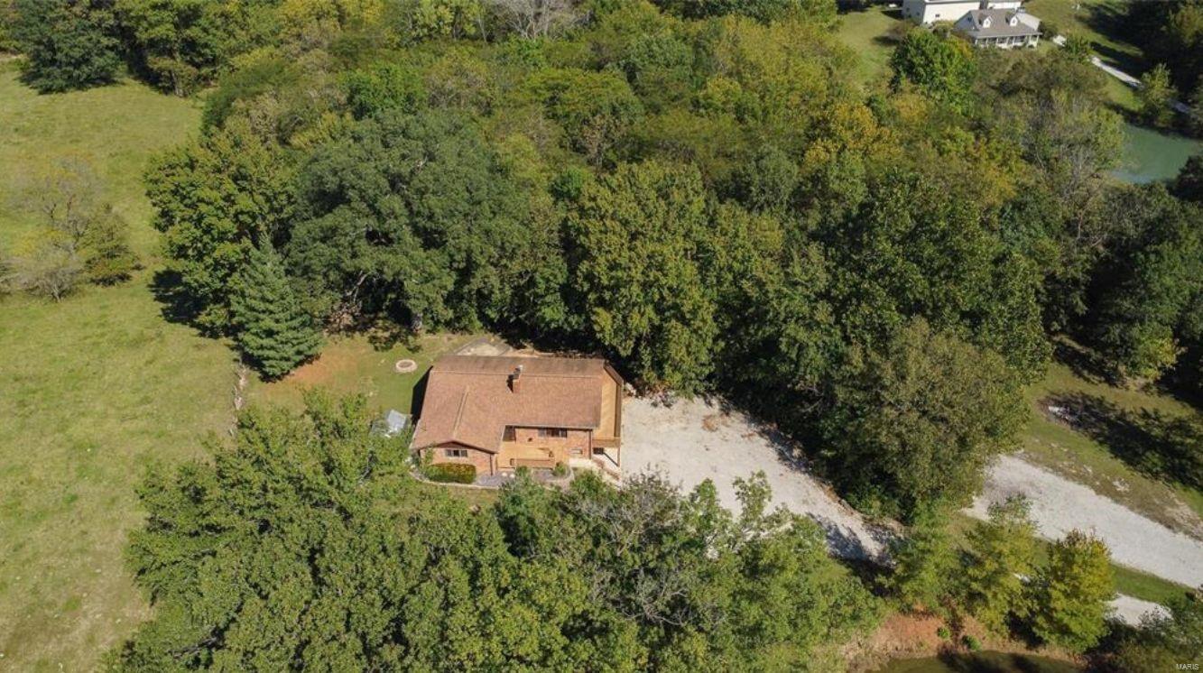 14633 Sportsmen Road Trenton, IL 62293 - Photo 46 of 50