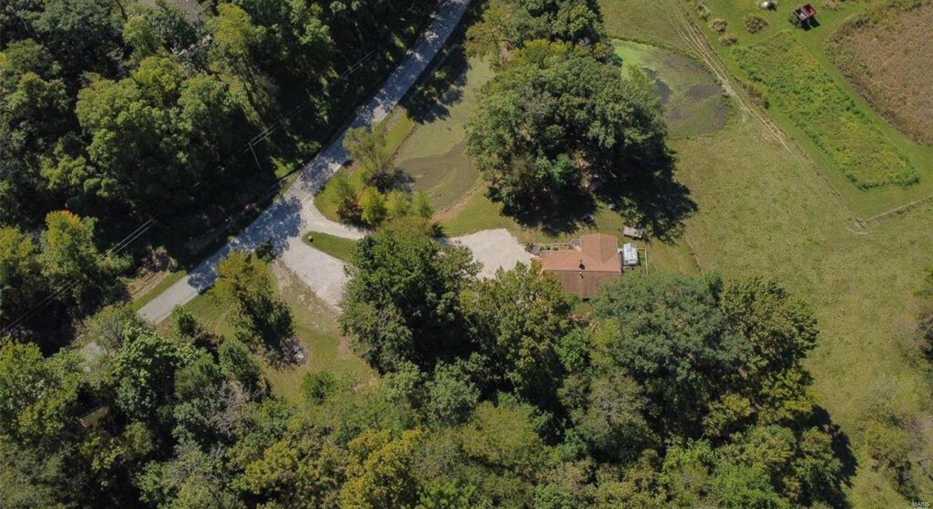 14633 Sportsmen Road Trenton, IL 62293 - Photo 48 of 50