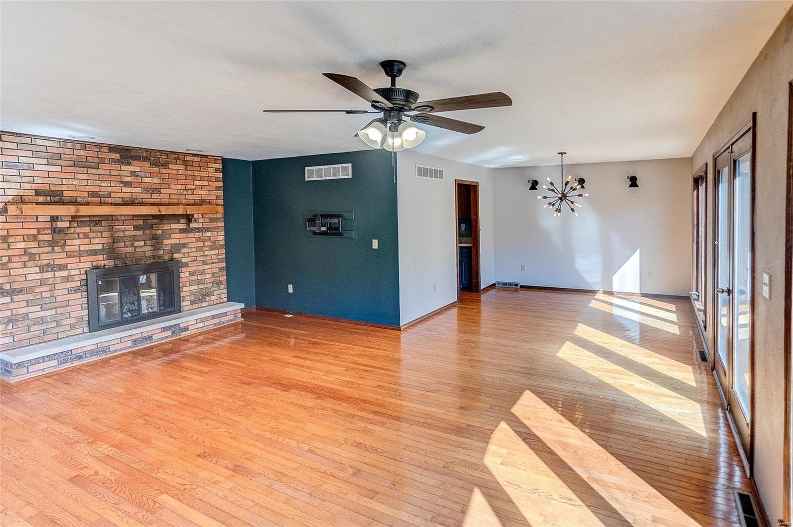 14633 Sportsmen Road Trenton, IL 62293 - Photo 9 of 50