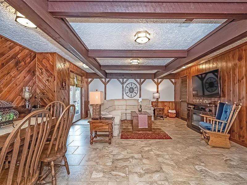 132 Ridge Drive Apollo, PA 15613 - Photo 21 of 37 a view of living room