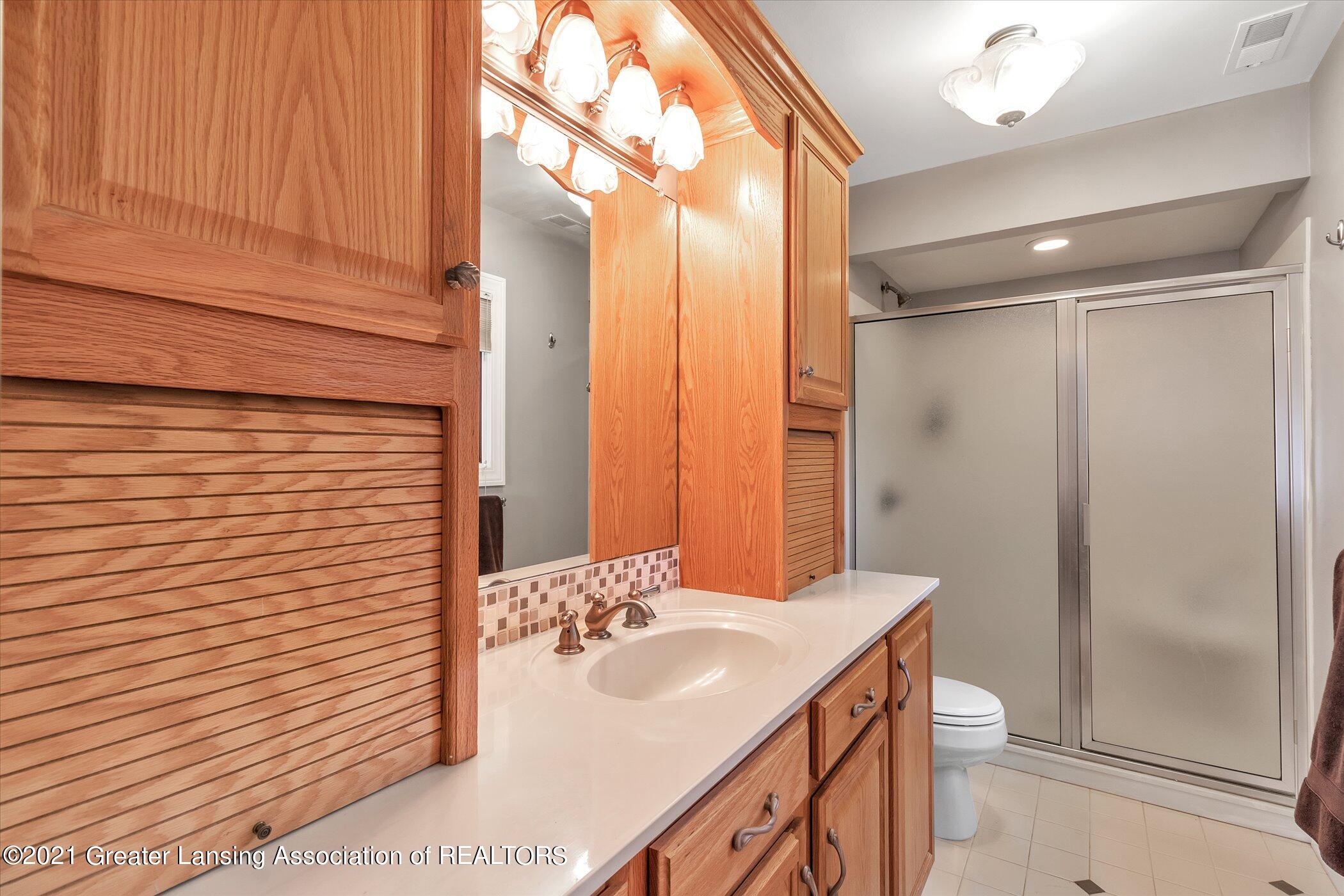 3691 Anderson Road Albion, MI 49224 - Photo 19 of 58 Master Bath