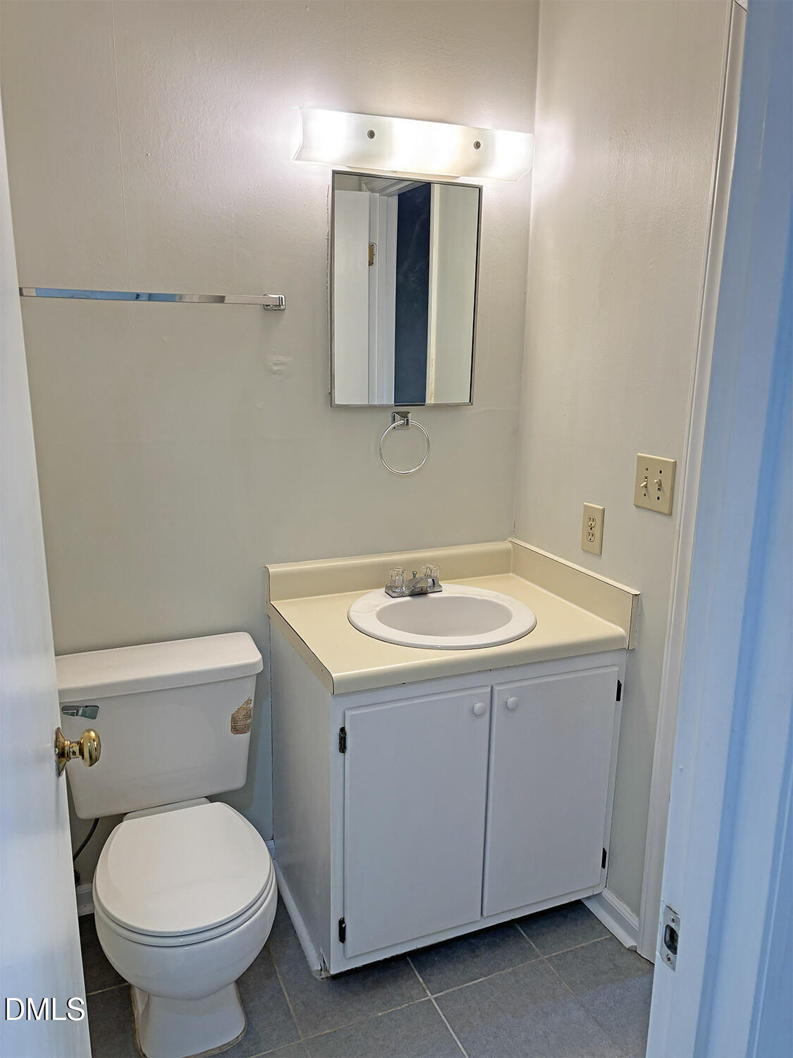 217 Ashley Forest Road Chapel Hill, NC 27514 - Photo 21 of 32 20
