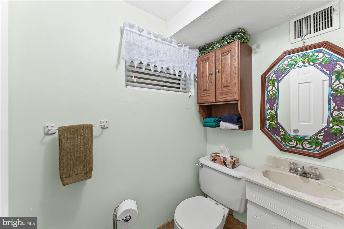 107 Cambridge Road Brookhaven, PA 19015 - Photo 11 of 31