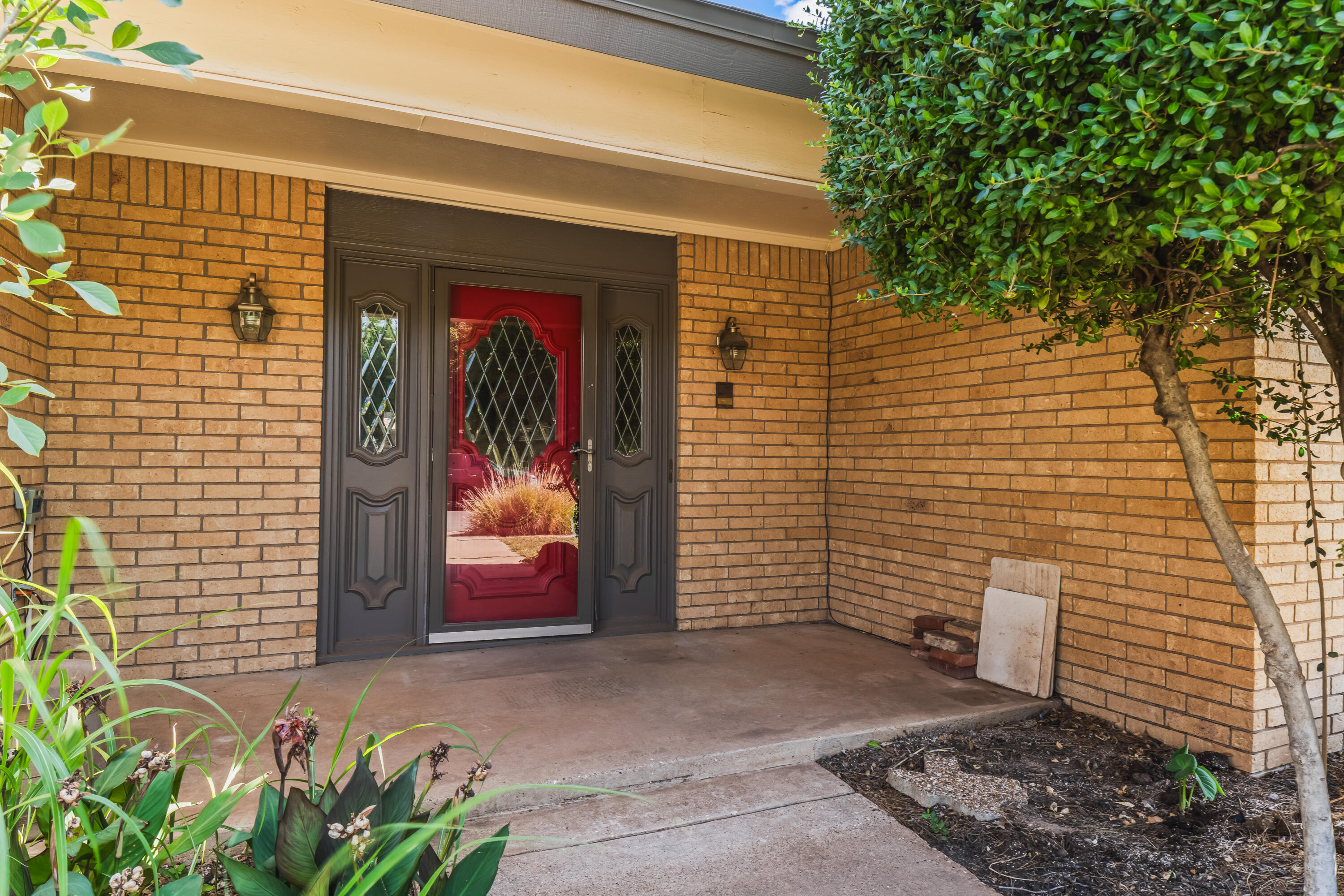 5012 93rd Street Lubbock, TX 79424 - Photo 2 of 22 2a-DSC09915