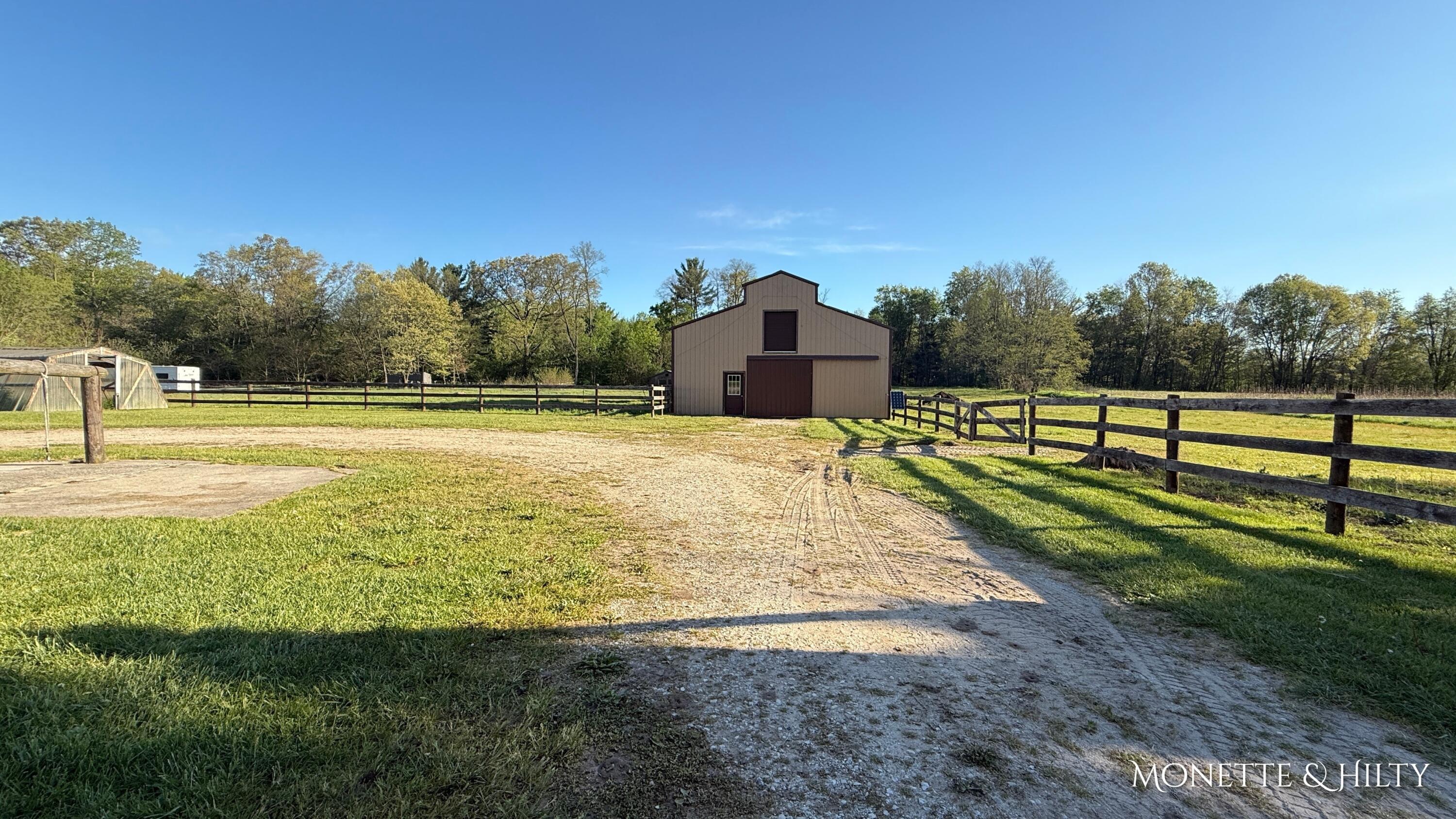 7080 Marvin Road Holton, MI 49425 - Photo 4 of 47 IMG_E5901