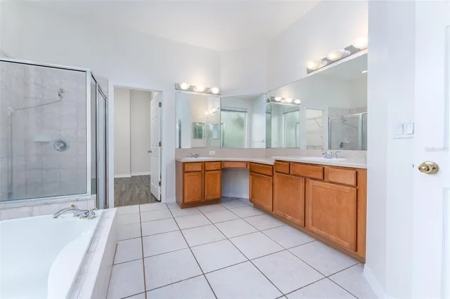 $584,000 | 4106 Imperial Eagle Drive, Valrico, FL 33594