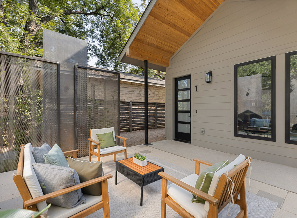 1401 East 3rd Street, Unit 1 Austin, TX 78702 - Photo 10 of 40 View of patio featuring an outdoor hangout area
