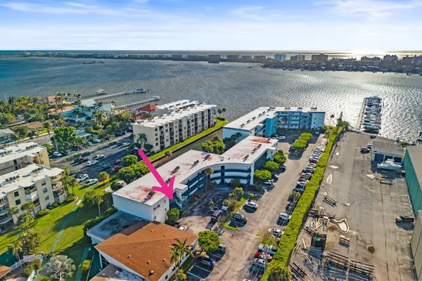 $1,850 | 200 Waterway Drive South, Unit 202, Lantana, FL 33462