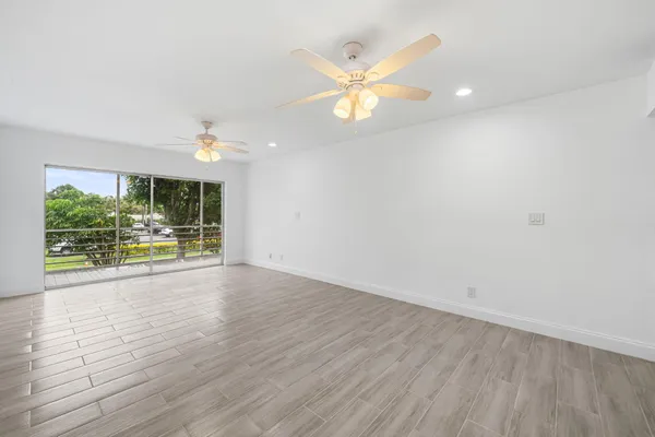 $1,850 | 200 Waterway Drive South, Unit 202, Lantana, FL 33462