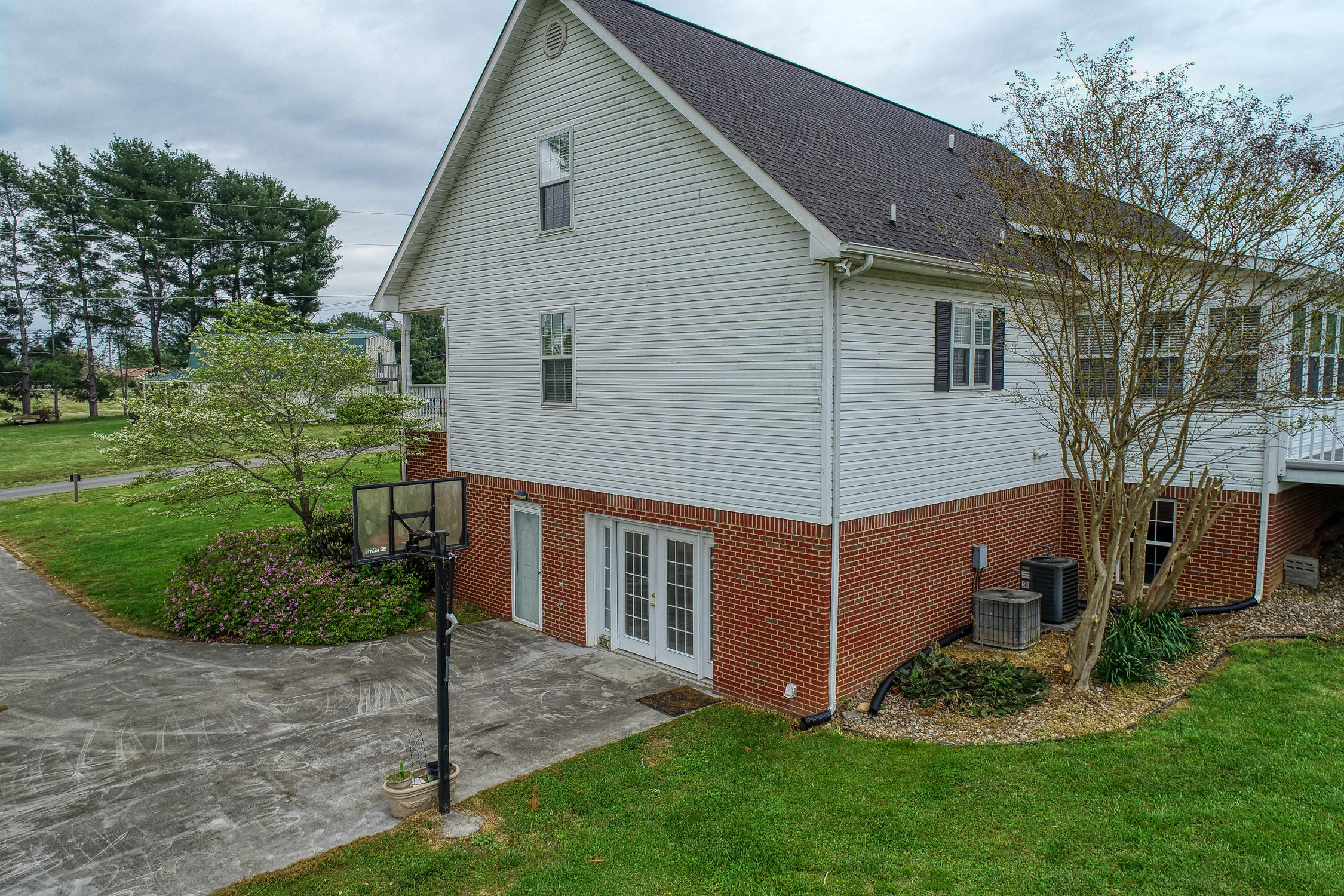3403 Cemetery Road White Pine, TN 37890 - Photo 16 of 90 Dave Smith. 3403 W. Atherton MLSa (16 o